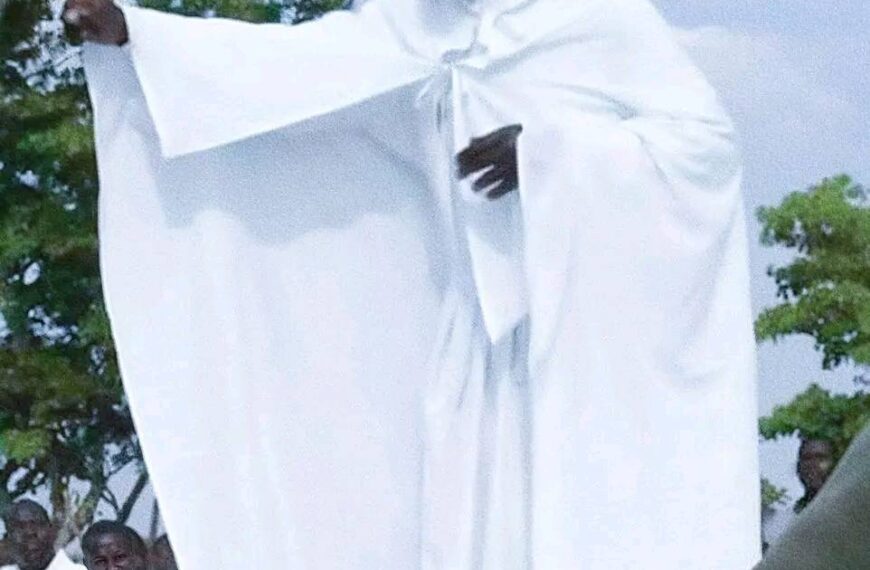 The Messenger Returns to the Sender: A Life That Changed the Heavens. Paul Mwazha goes to be with the Lord