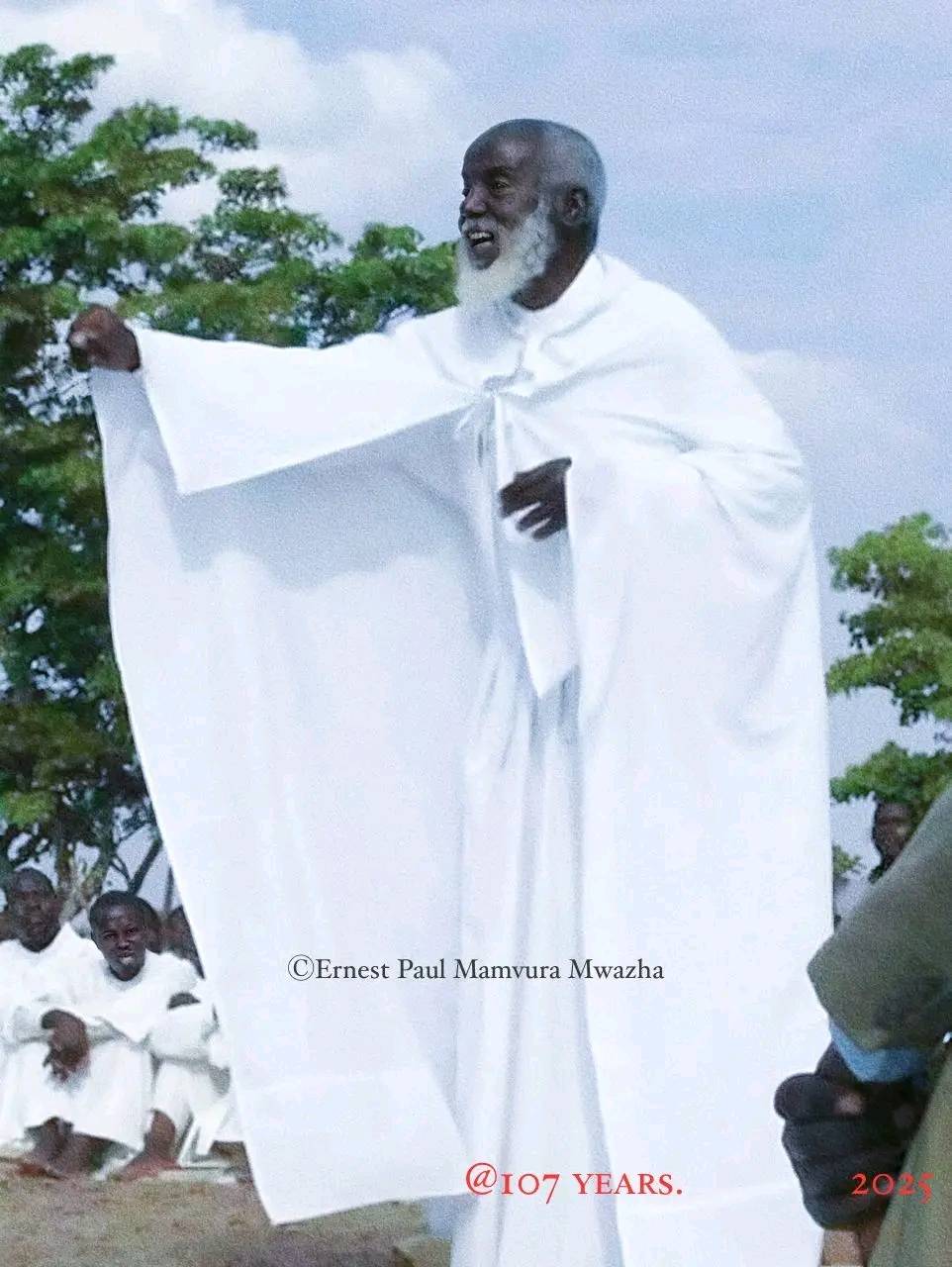 The Messenger Returns to the Sender: A Life That Changed the Heavens. Paul Mwazha goes to be with the Lord